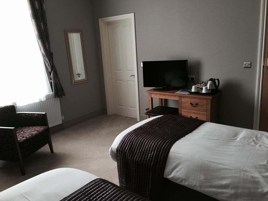 The Clyffe Hotel Lowestoft Room photo